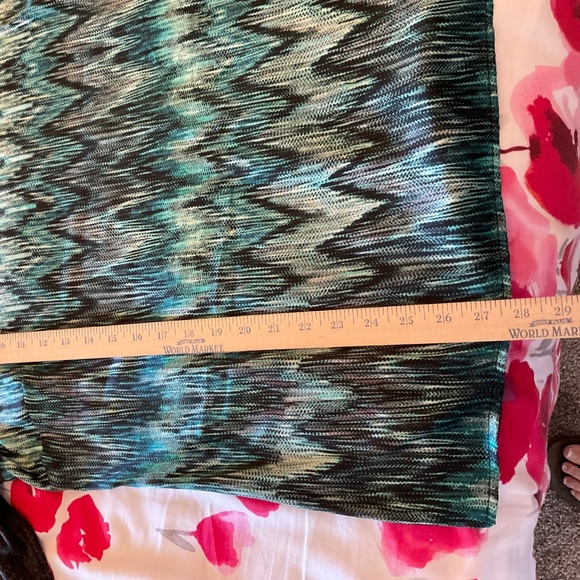 Women’s dark gray and teal blouse 1X - Picture 5 of 6